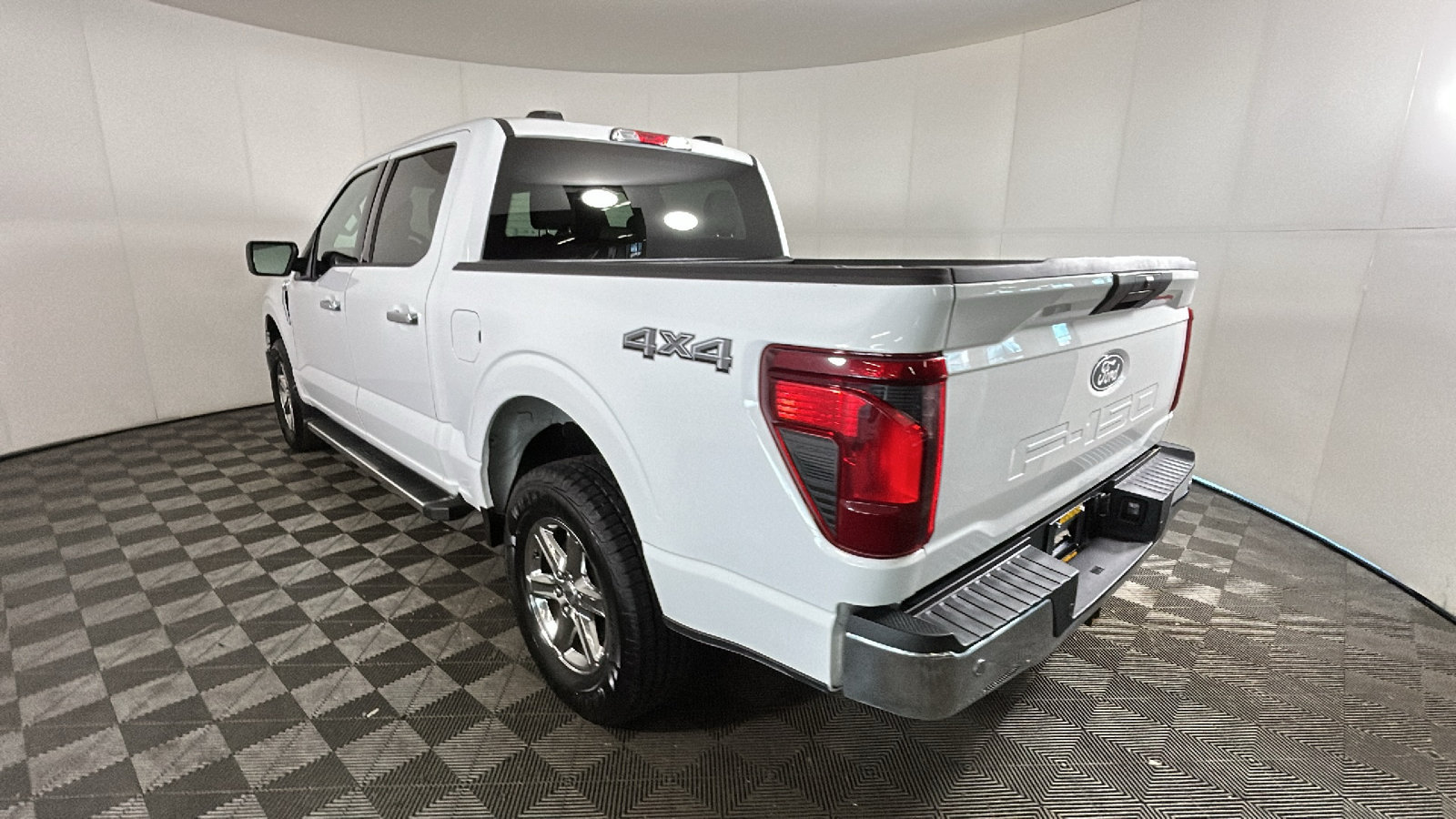 Used 2025 Ford F150 XLT w/ Equipment Group 301A Standard AWD/4WD image 5