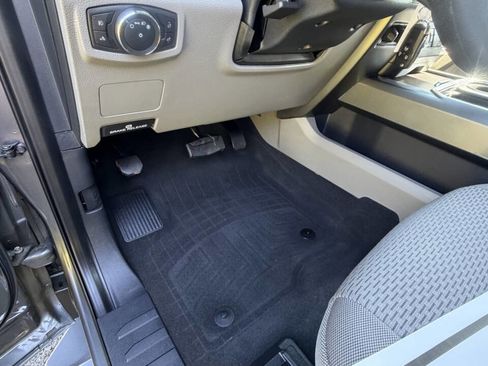 Used 2022 Ford F250 XLT w/ XLT Premium Package AWD/4WD image 25