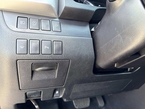 Used 2018 Toyota Highlander Limited image 29