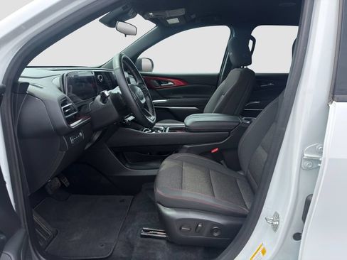 Used 2024 Chevrolet Traverse Z71 AWD/4WD image 25