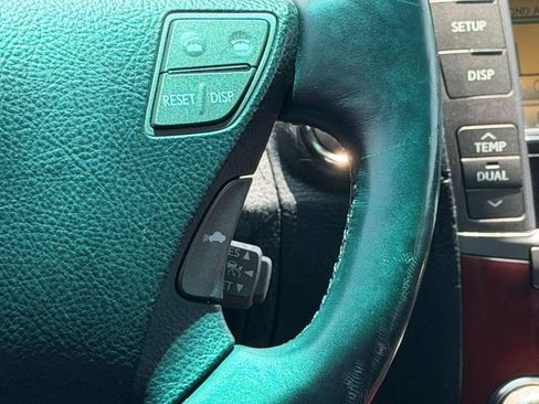 Used 2011 Lexus LS 460 L w/ Luxury Pkg RWD image 23