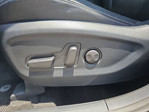 Used 2022 Kia Sportage Nightfall Edition FWD image 32