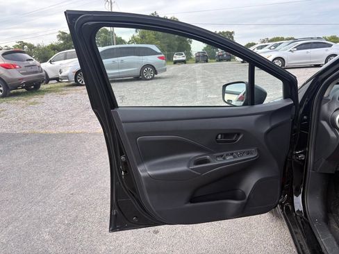 Used 2025 Nissan Versa S w/ S Plus Package FWD image 15