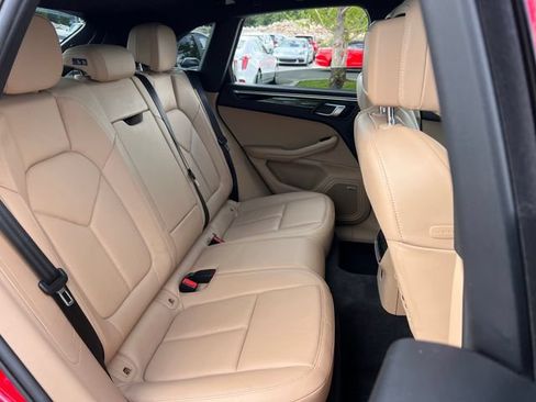 Used 2021 Porsche Macan S AWD/4WD image 30
