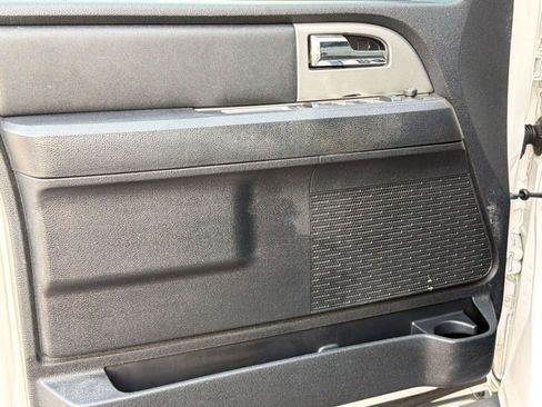 Used 2016 Ford Expedition EL XLT w/ Equipment Group 202A image 21