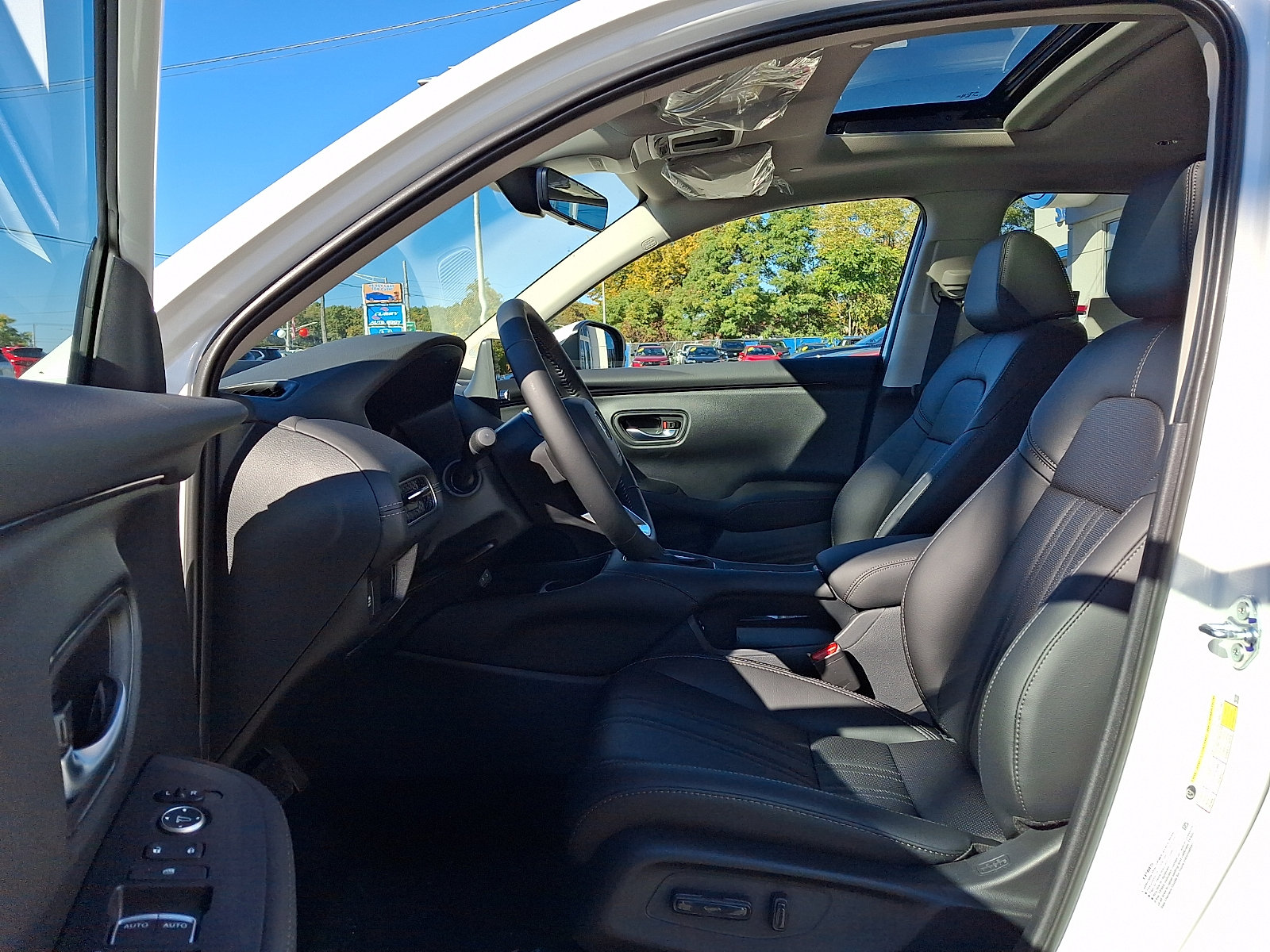 New 2027 Honda HR-V EX-L image 6