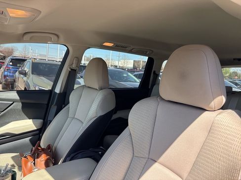 Used 2024 Subaru Ascent Premium w/ Convenience Package image 5