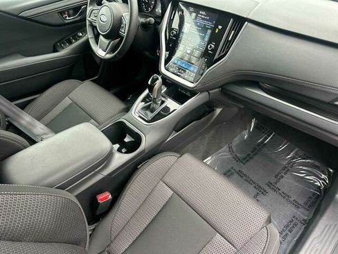 Used 2025 Subaru Outback Premium image 19