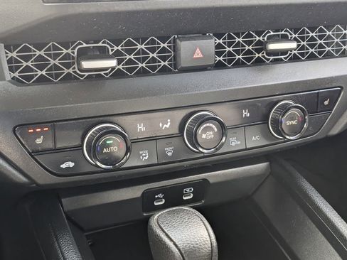 Certified 2023 Honda Accord EX image 18