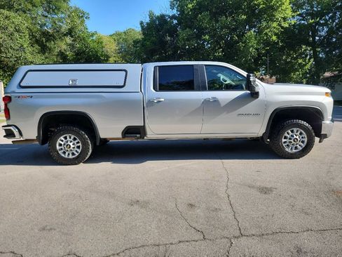 Used 2023 Chevrolet Silverado 2500 LT w/ Convenience Package AWD/4WD image 17