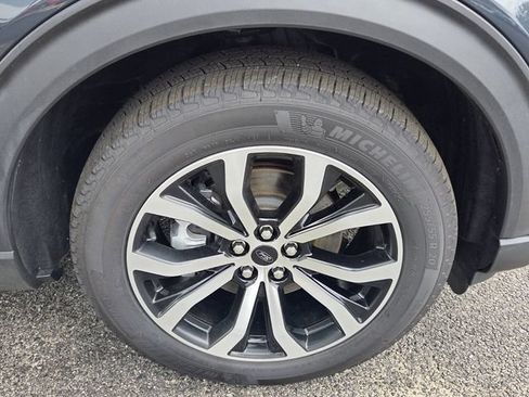 Used 2023 Ford Explorer ST-Line AWD/4WD image 8
