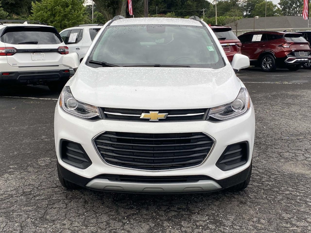 Used 2022 Chevrolet Trax LT w/ Driver Confidence Package AWD/4WD image 2
