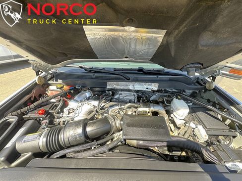 Used 2018 Chevrolet Silverado 2500 LT image 29