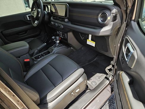 New 2026 Jeep Wrangler Unlimited Sahara AWD/4WD image 7