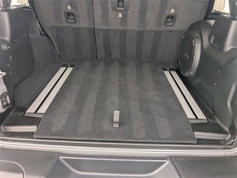 Used 2022 Jeep Wrangler Unlimited Rubicon w/ Trailer Tow Package image 28