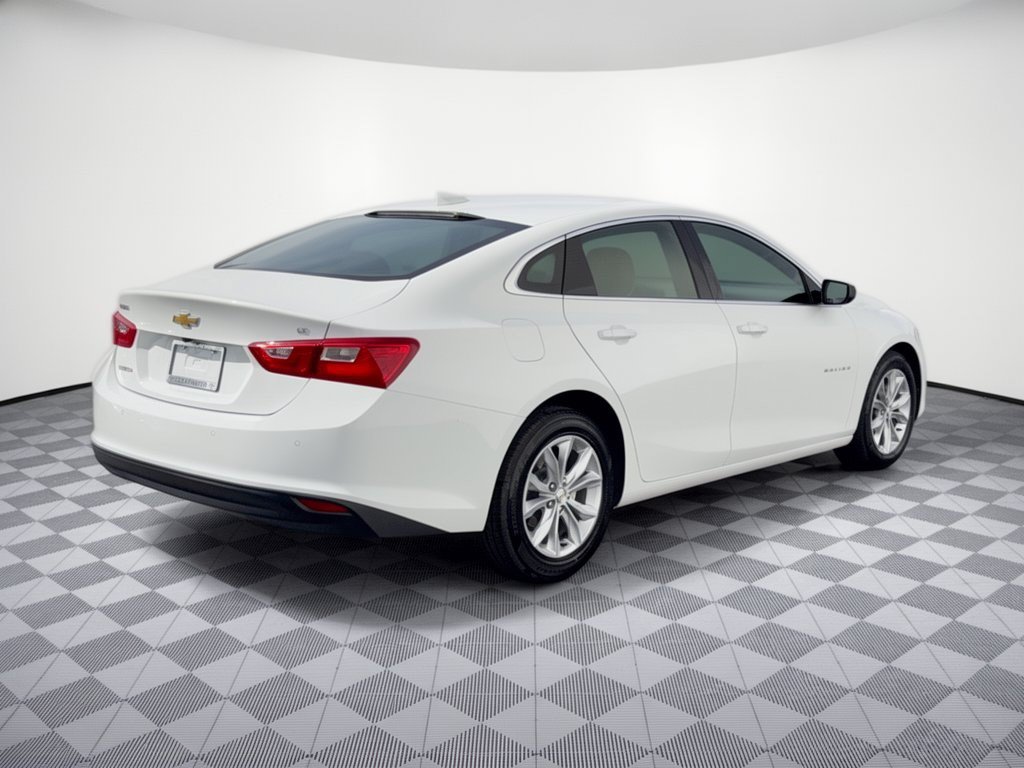 Used 2025 Chevrolet Malibu LT FWD image 9