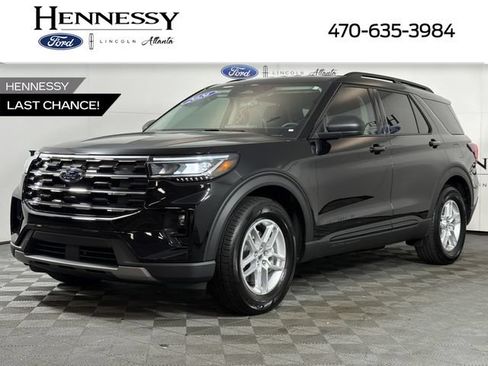 Used 2026 Ford Explorer Active w/ Active Comfort Package RWD image 1