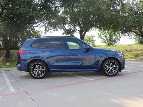 Used 2019 BMW X5 xDrive40i w/ M Sport Package AWD/4WD image 8