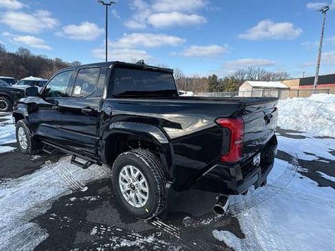 New 2026 Toyota Tacoma SR5 image 3
