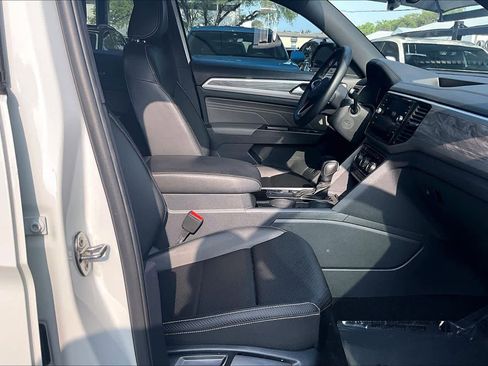 Used 2023 Volkswagen Atlas Cross Sport SE w/ Black Wheel Package FWD image 8