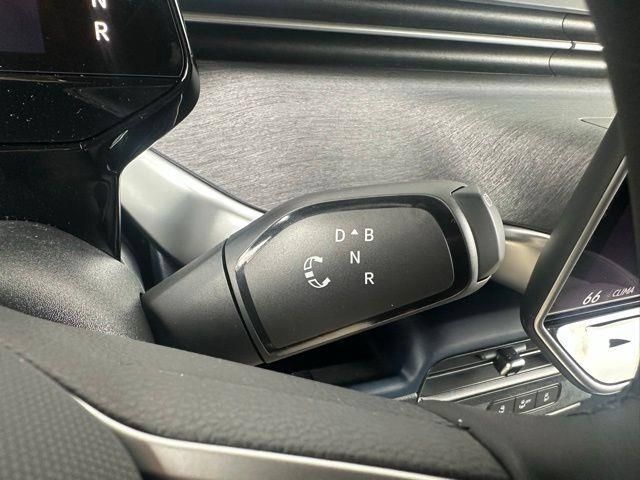New 2025 Volkswagen ID. Buzz Pro S RWD image 27