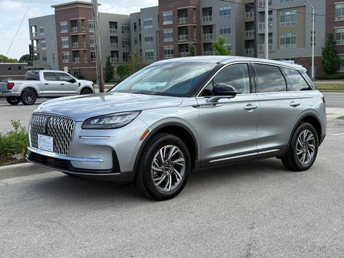 Certified 2024 Lincoln Corsair AWD w/ Equipment Group 101A image 9
