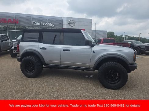 Used 2022 Ford Bronco Black Diamond AWD/4WD image 5