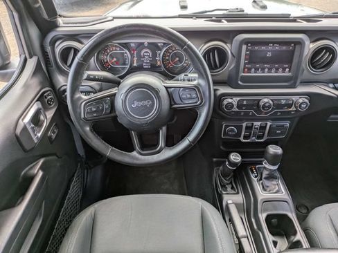 Used 2019 Jeep Wrangler Unlimited Sport S AWD/4WD image 15