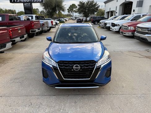 Used 2022 Nissan Kicks SV FWD image 37