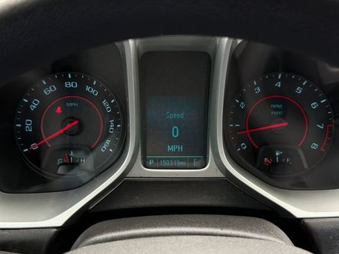 Used 2015 Chevrolet Camaro LS RWD image 24