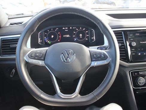 Used 2022 Volkswagen Atlas Cross Sport SEL image 13