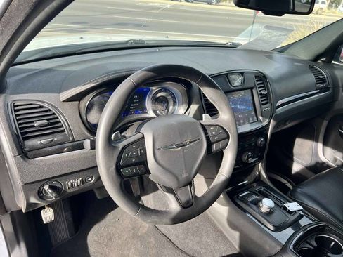 Used 2023 Chrysler 300 S w/ Comfort Group image 9