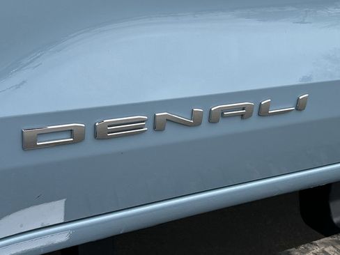 Used 2026 GMC Canyon Denali image 32