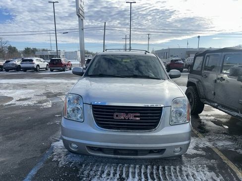 Used 2011 GMC Yukon SLT image 3
