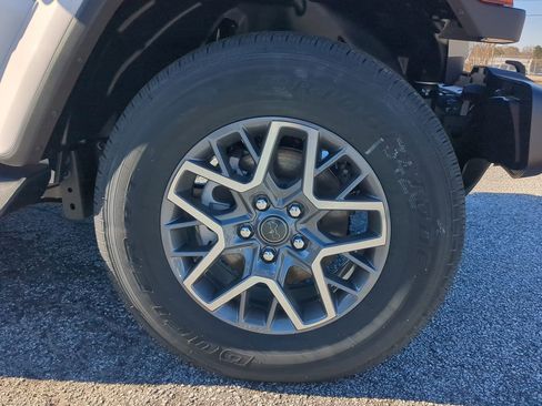 New 2025 Jeep Wrangler Sahara image 9