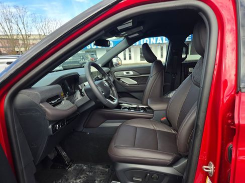 New 2026 Ford Explorer Platinum w/ LUX Leather Package image 12