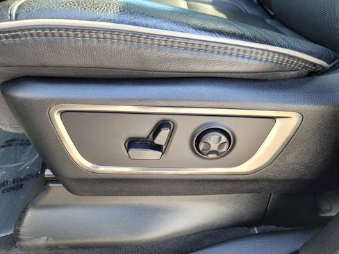 Used 2021 RAM 1500 Limited AWD/4WD image 11