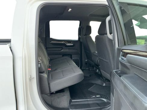 Used 2023 GMC Sierra 1500 Elevation image 23