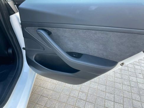 Used 2019 Tesla Model 3 Standard Range Plus RWD image 26