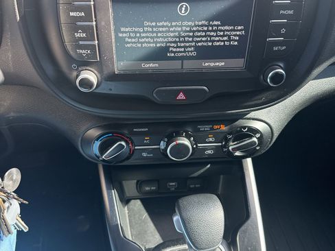 Used 2021 Kia Soul S image 8