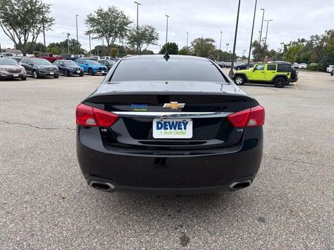 Used 2016 Chevrolet Impala LTZ w/ Enhanced Convenience Package FWD image 4