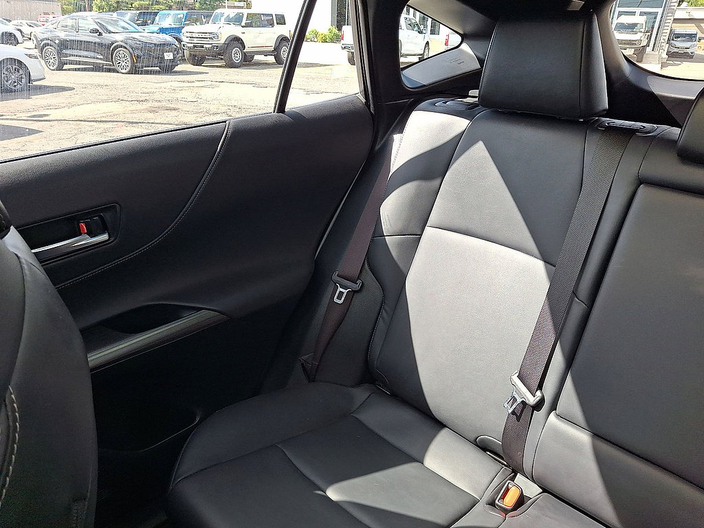 Used 2023 Toyota Venza Nightshade AWD/4WD image 12