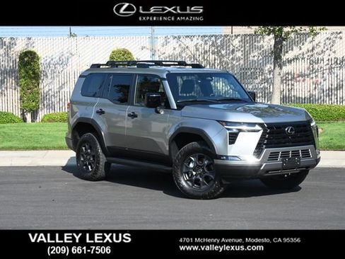 Used 2025 Lexus GX 550 AWD/4WD image 1