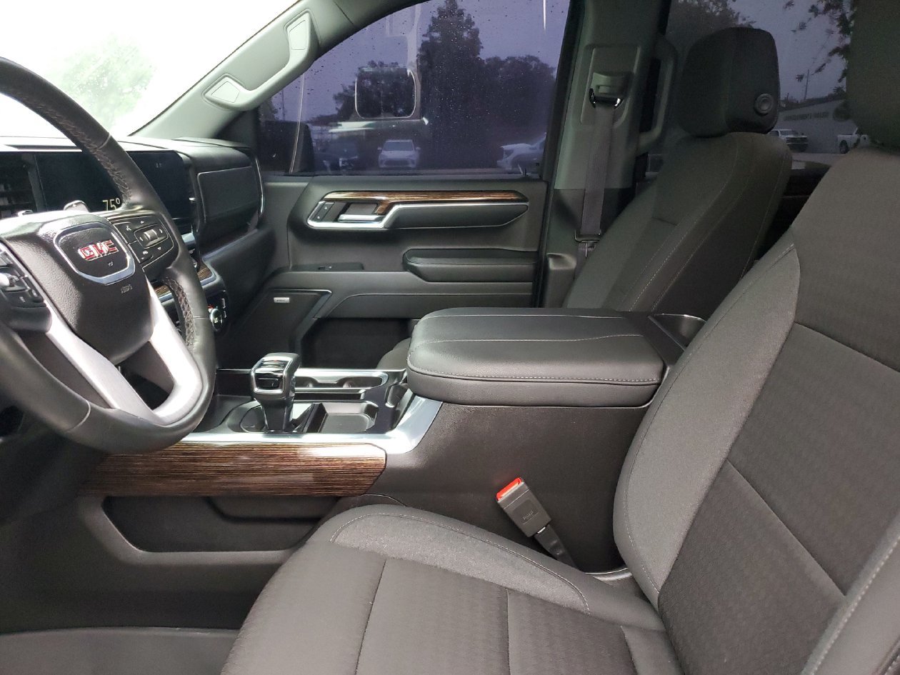 Used 2024 GMC Sierra 1500 Elevation w/ Preferred Package AWD/4WD image 19