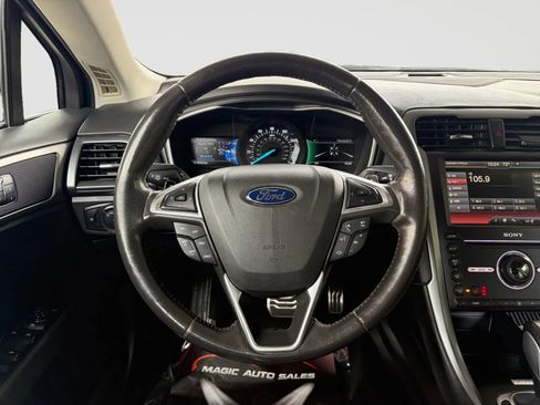 Used 2016 Ford Fusion Titanium FWD image 29