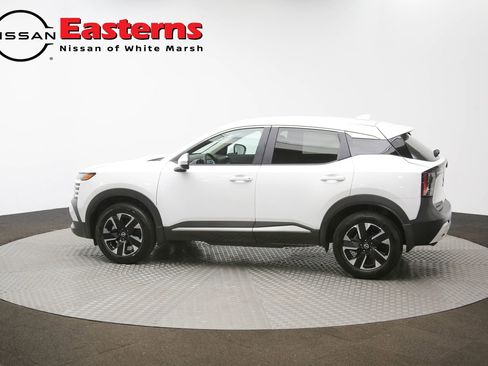 Used 2025 Nissan Kicks SV image 54