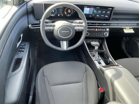 New 2026 Hyundai Tucson SEL image 11