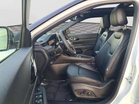 New 2026 Jeep Compass Limited w/ Sun, Sound & Navigation Group image 12