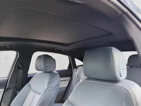 Used 2020 Audi e-tron Prestige image 16