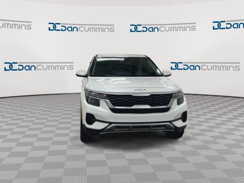 Used 2022 Kia Seltos LX AWD/4WD image 3